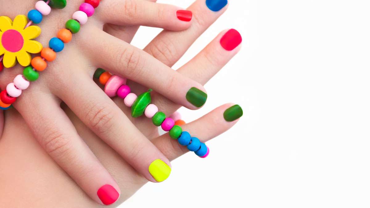 Divertidas y coloridas manicuras para niñas, ¡lucirán hermosas y divertidas!