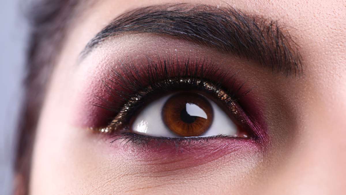 Maquillaje de noche fácil y elegante para lucir deslumbrante